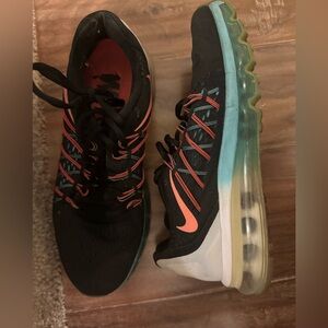Nike Women's AirMax 2015 Running Shoes size 8 US